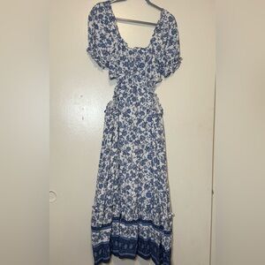 Elegant Blue Floral Maxi Dress